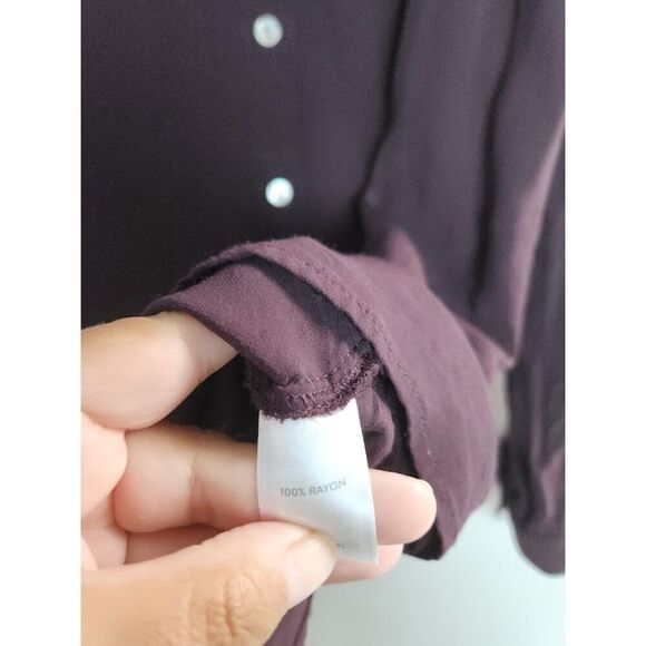 J.Jill Plum Purple Button Down Tunic w/Pockets Blouse size Medium - Picture 6 of 7